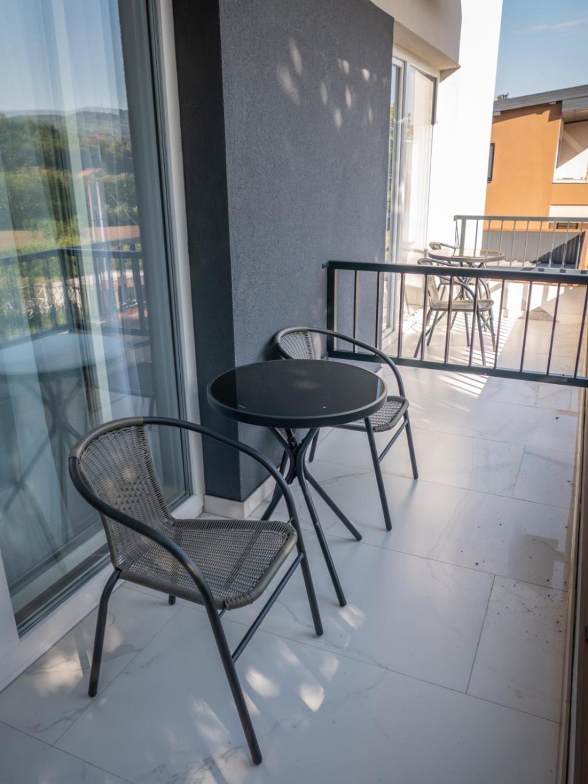 Sunny Corner Apartments Visoko Exterior photo